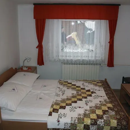 Apartment Apartma Albina *