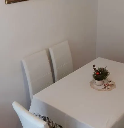 Apartment Apartma Albina