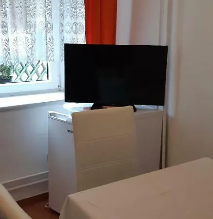 Apartma Albina Apartment